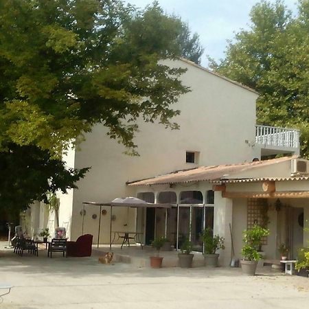 Au Pays Du Ventoux Bed & Breakfast Le Thor Luaran gambar