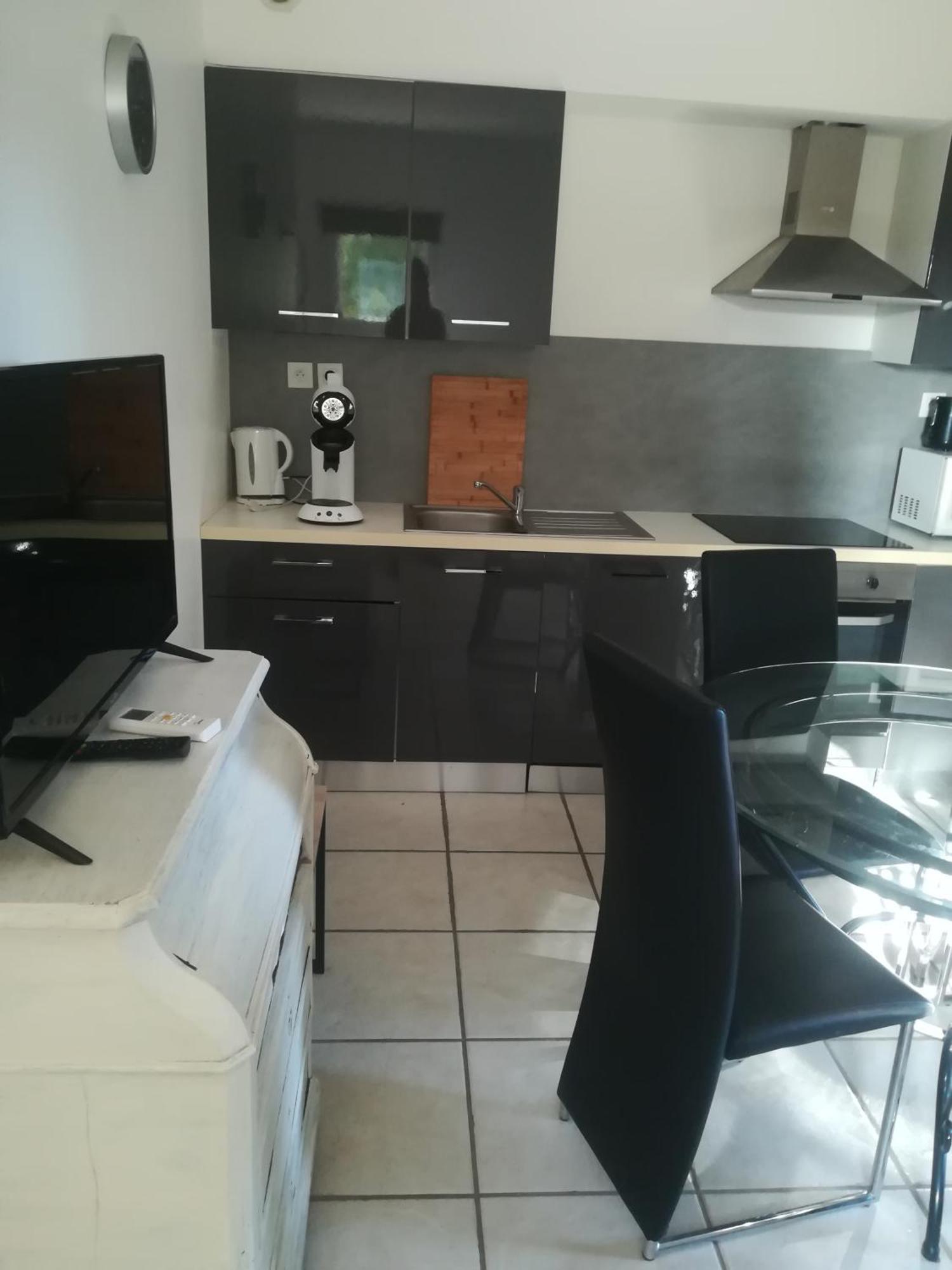 Au Pays Du Ventoux Bed & Breakfast Le Thor Luaran gambar