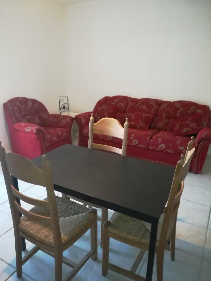 Au Pays Du Ventoux Bed & Breakfast Le Thor Luaran gambar